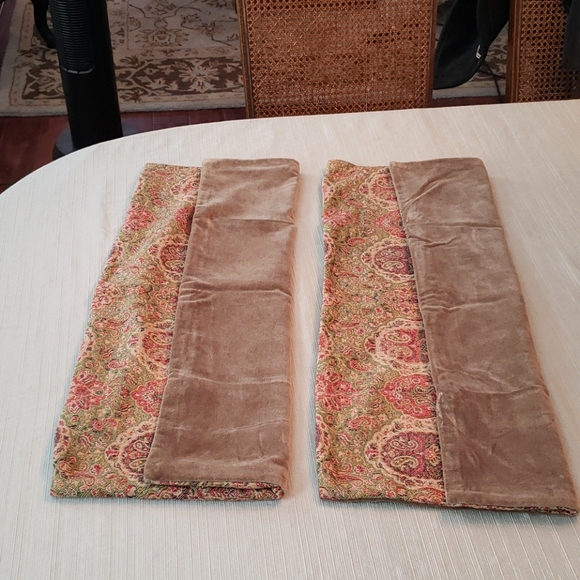 2 Pottery Barn 26" X 16" pillow covers - Picture 2 of 6